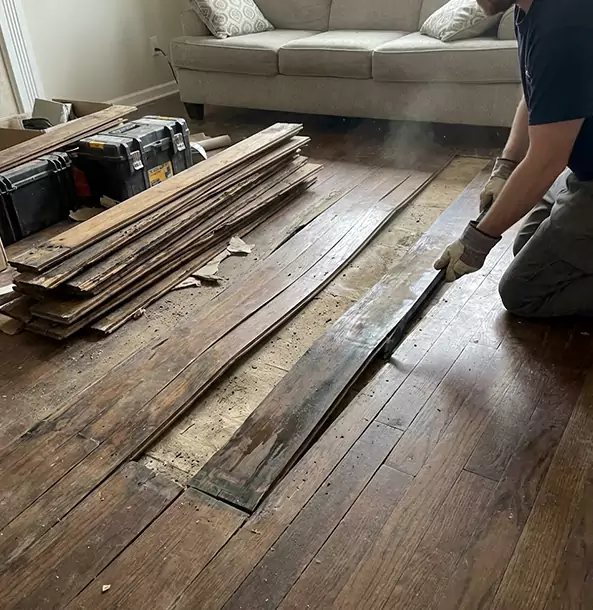 Why Whitesburg Homeowners Choose Whitesburg Restoration Pro for Water Damage Floor Repair?